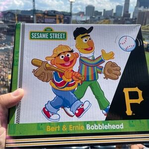 Sesame Street Bert & Ernie Bobblehead